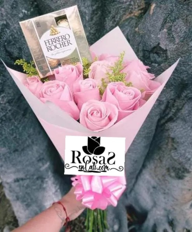 Bouquet rosado floristería en  cali